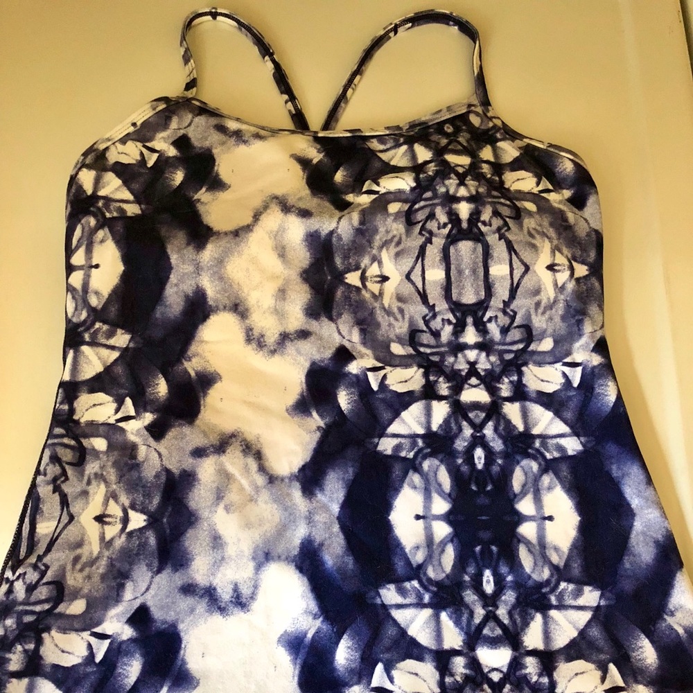 Lululemon power y tank, Sz 6, tie dye ink blot